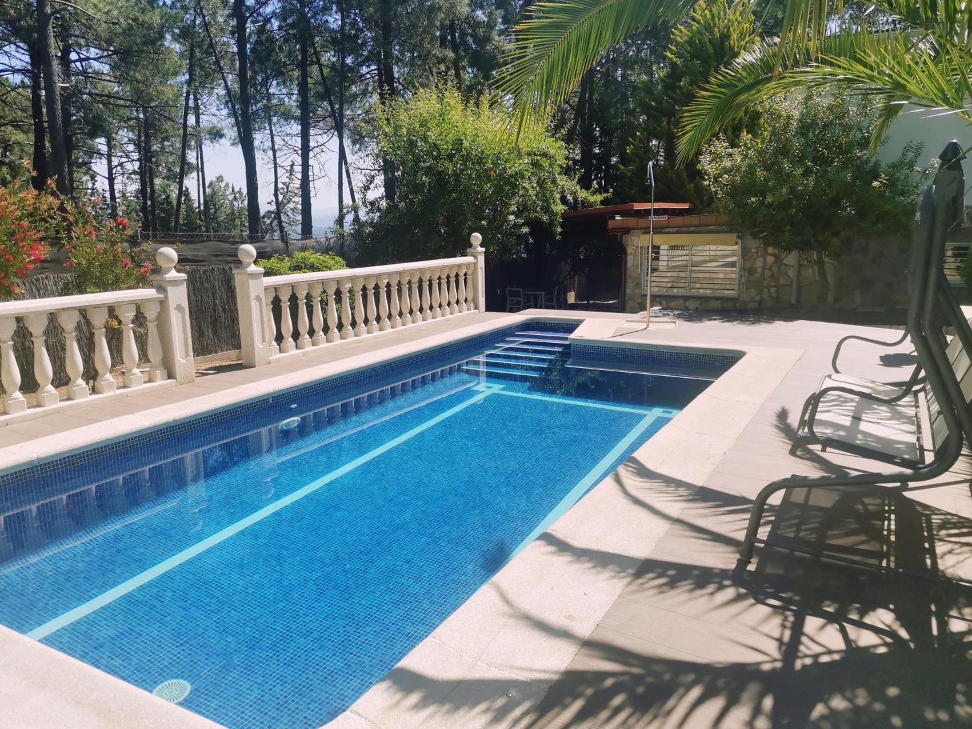 Vila Bonita Casa En El Bosque - El Tiemblo Exteriér fotografie